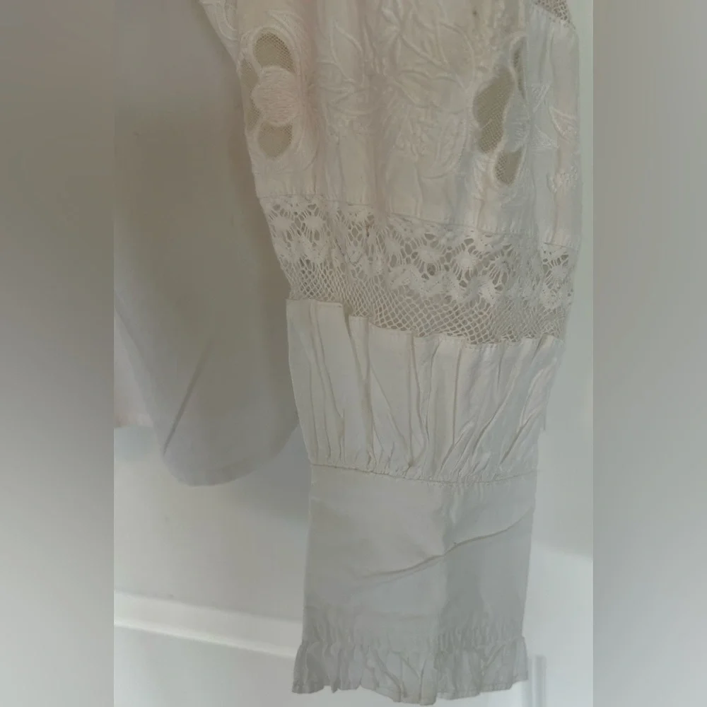 Anthropologie Love The Label Puff-Sleeved Lace Buttondown - Picture 11 of 15
